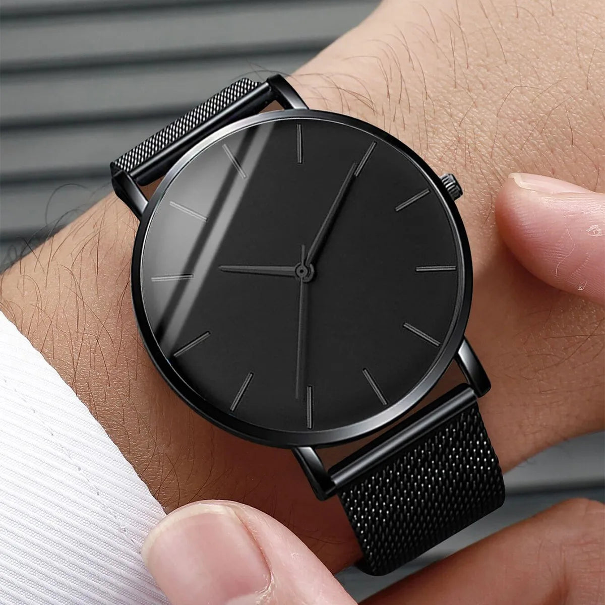 4PCS Fashion Men Business Watches Jewelry Set Simple Dial Quartz Wristwatch for Man Clock Relogio Masculino（Without Box）